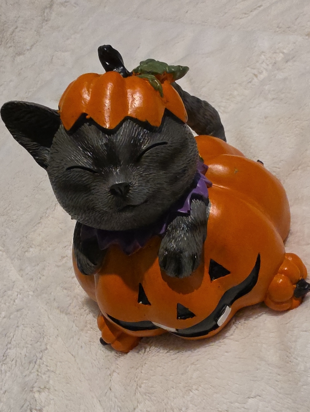 Halloween Pumpkin Cat Figure